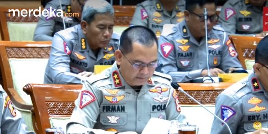 LIVE STREAMING: Panas Rapat DPR dengan Korlantas Polri Bahas Polemik SIM