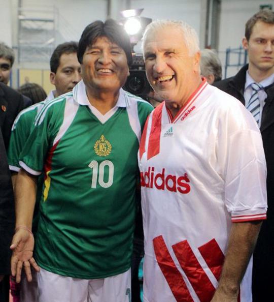 Ketika presiden main futsal 