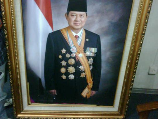Perusakan foto Presiden SBY di Gedung DPR