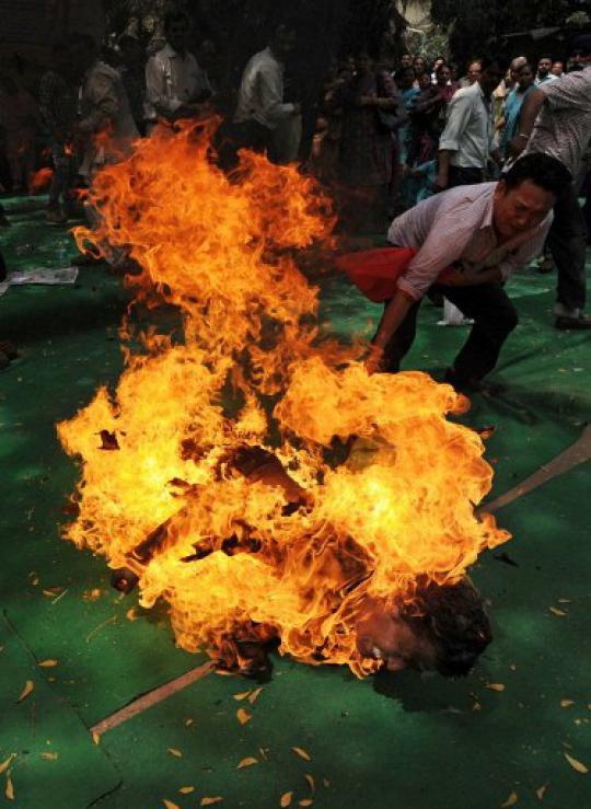 Pemuda Tibet bakar diri 