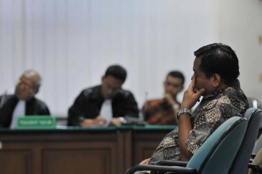 Nyoman dan Dadong divonis tiga tahun  