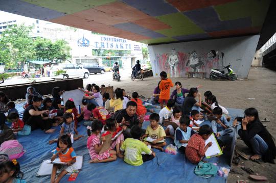 Pendidikan gratis untuk anak jalanan