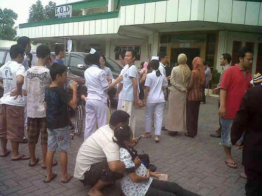 Kepanikan akibat gempa 8,5 SR