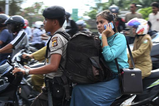 Gempa Aceh, warga berhamburan menyelamatkan diri