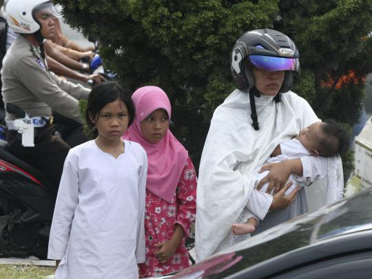 Gempa Aceh, warga berhamburan menyelamatkan diri