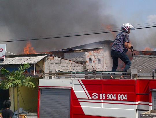 Kebakaran rumah di Cililitan
