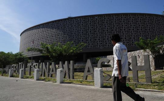 Menengok tragedi Tsunami Aceh 2004 