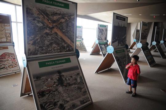 Menengok tragedi Tsunami Aceh 2004 