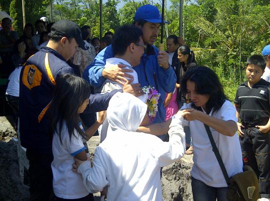 Pemakaman Ratna di Magelang diwarnai suasana histeris