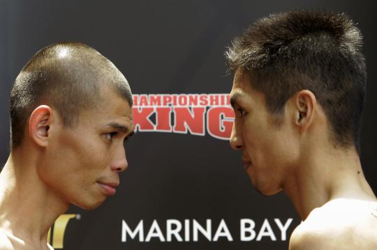 Chris John dengan lawan mainnya Shoji Kimura petinju asal Jepang siap  