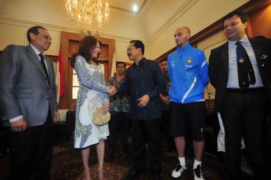 Kunjungan Inter Milan ke balai kota Jakarta