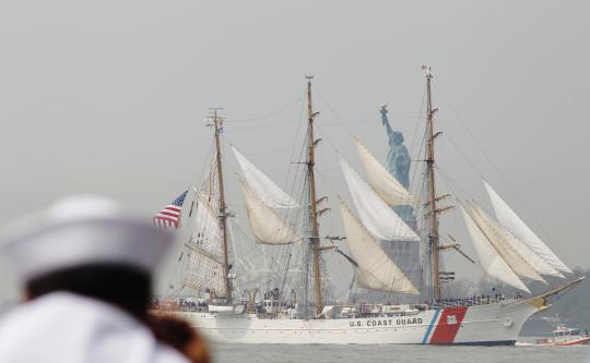 KRI Dewaruci ikut parade kapal perang di New York