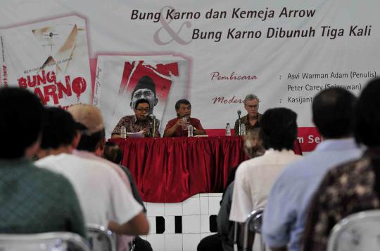 Buku "Bung Karno Dibunuh Tiga Kali" 