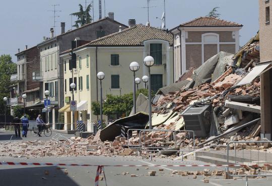 Gempa di Modena Italia tewaskan 10 orang
