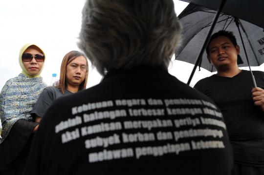 Aksi Kamisan di Istana Merdeka