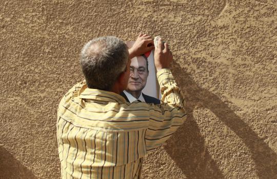 Husni Mubarak divonis seumur hidup