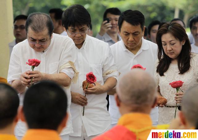 Foto : Pemakaman Om Liem di Singapura merdeka.com