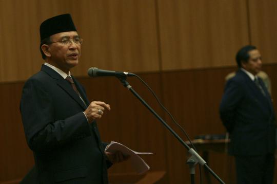 Anggito Abimanyu resmi jadi Dirjen Haji dan Umroh
