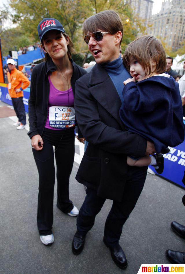 Foto : Tom Cruise - Katie Holmes dari masa ke masa 