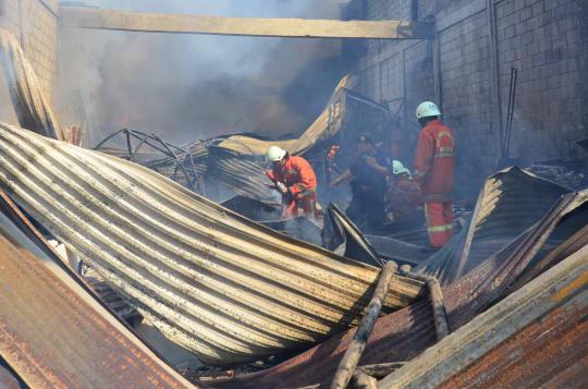 Gudang mebel di Rawasari terbakar