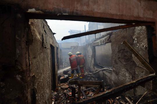 Ratusan rumah di Jembatan Besi, Tambora ludes dilalap api
