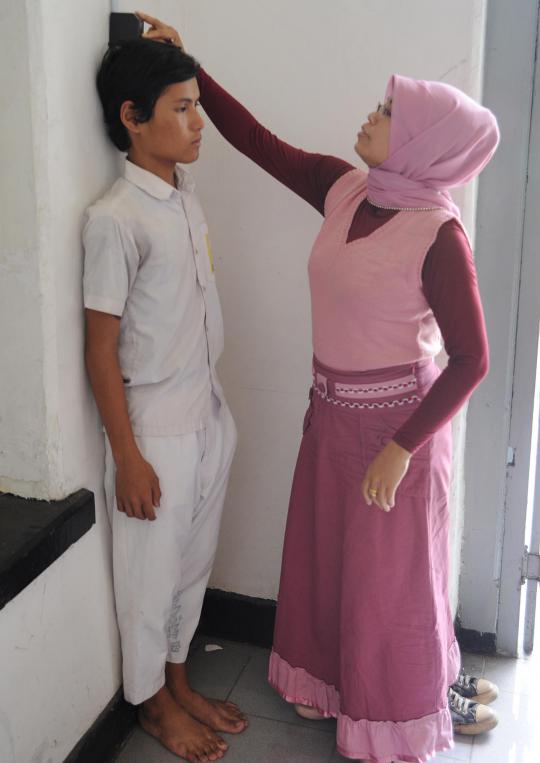 Calon peserta didik baru ikuti tes di SMKN 1