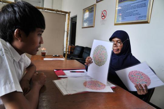 Calon peserta didik baru ikuti tes di SMKN 1