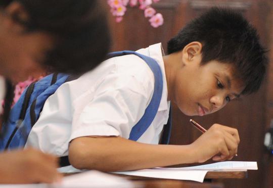 Calon peserta didik baru ikuti tes di SMKN 1