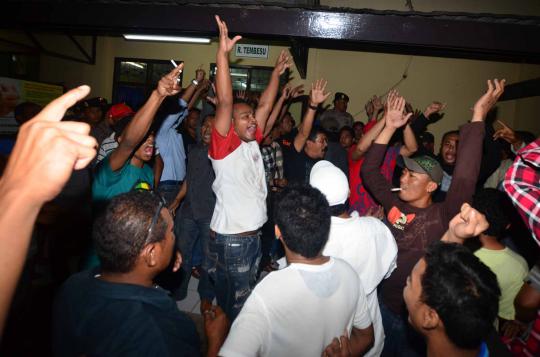Massa pendukung John Kei datangi RS Polri