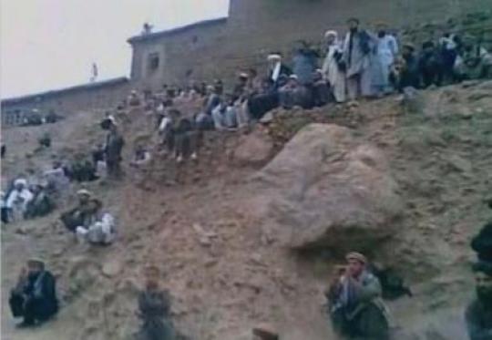 Eksekusi wanita Afghanistan yang dituding selingkuh
