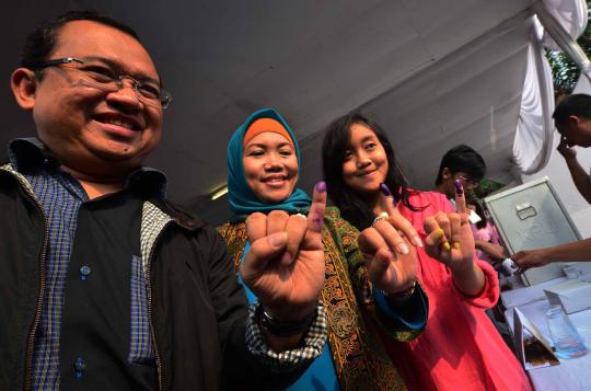 Bersama keluarga, Priyo nyoblos cagub Jakarta