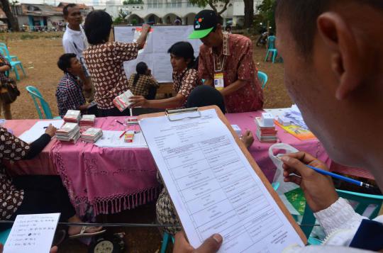 Suasana penghitungan suara di TPS Manggarai