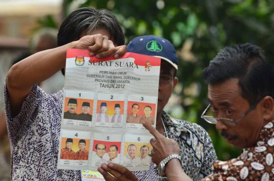 Suasana penghitungan suara di TPS Manggarai