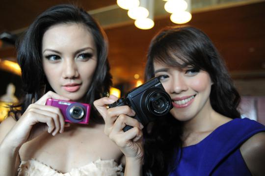 Model cantik dan kamera