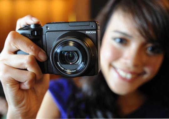 Model cantik dan kamera