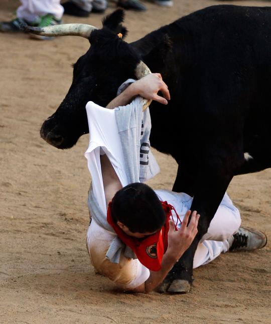 Ketika amukan banteng tak terbendung