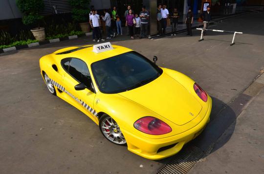 Taksi Ferrari, hanya untuk syuting film