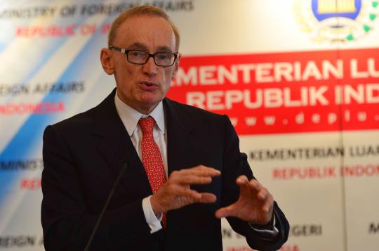 Menlu Bob Carr kunjungi gedung Pancasila