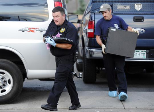 FBI sisir apartemen James Holmes alias Joker