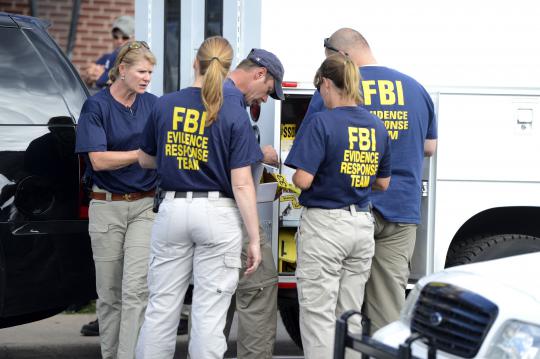 FBI sisir apartemen James Holmes alias Joker