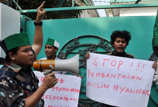 Demo kecam pembantaian terhadap etnis Rohingya Myanmar