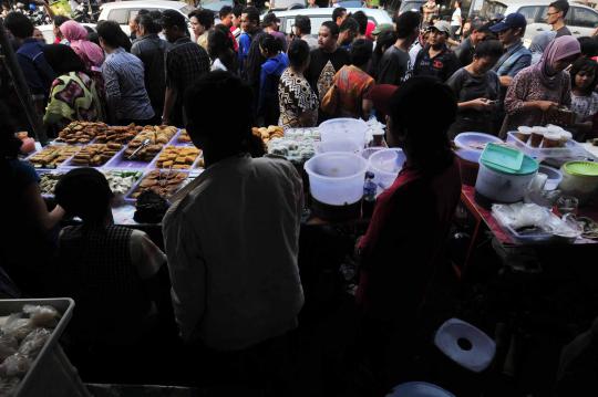 Yang manis-manis di Pasar Ramadan