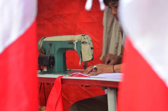 Bendera merah putih jelang HUT RI