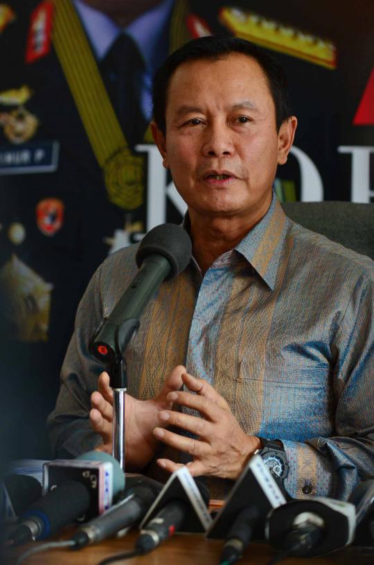 Komjen Sutarman gelar konpers terkait dugaan korupsi simulator
