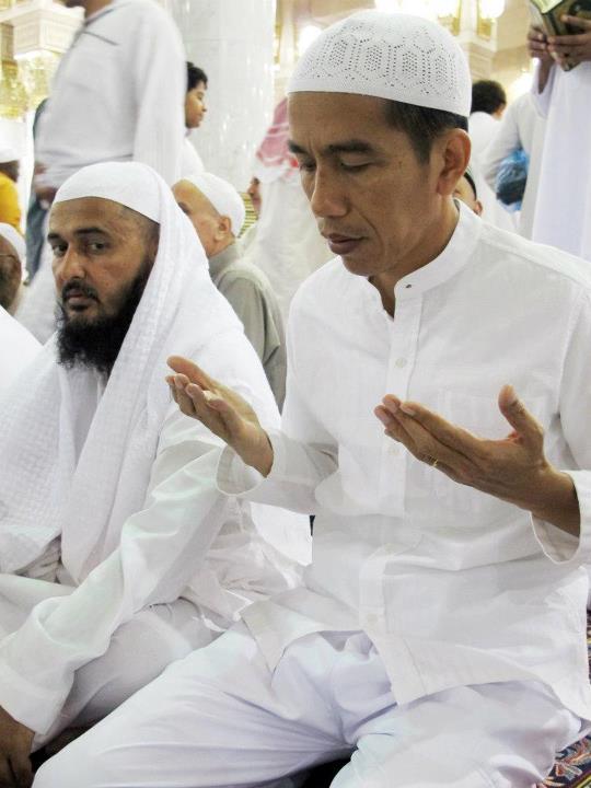 Perjalanan religius Jokowi ke Tanah Suci bersama keluarga