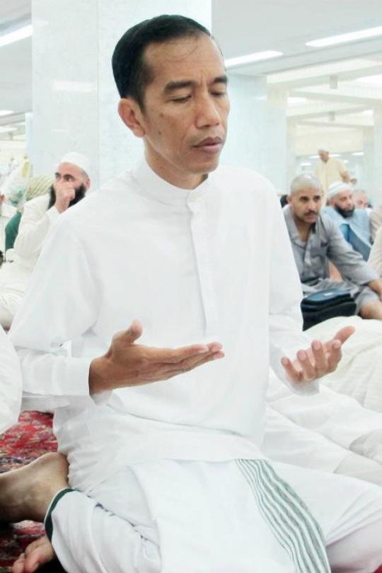 Perjalanan religius Jokowi ke Tanah Suci bersama keluarga