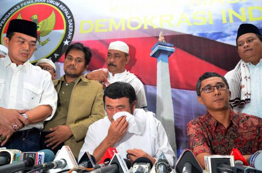 Air mata Rhoma tumpah di Panwaslu
