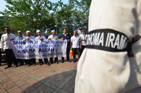 Aksi dukung Rhoma Irama 