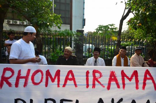 Aksi dukung Rhoma Irama 