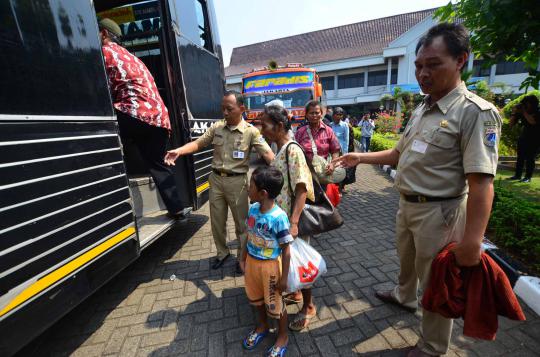 Ratusan pengemis di Jakarta dipulangkan